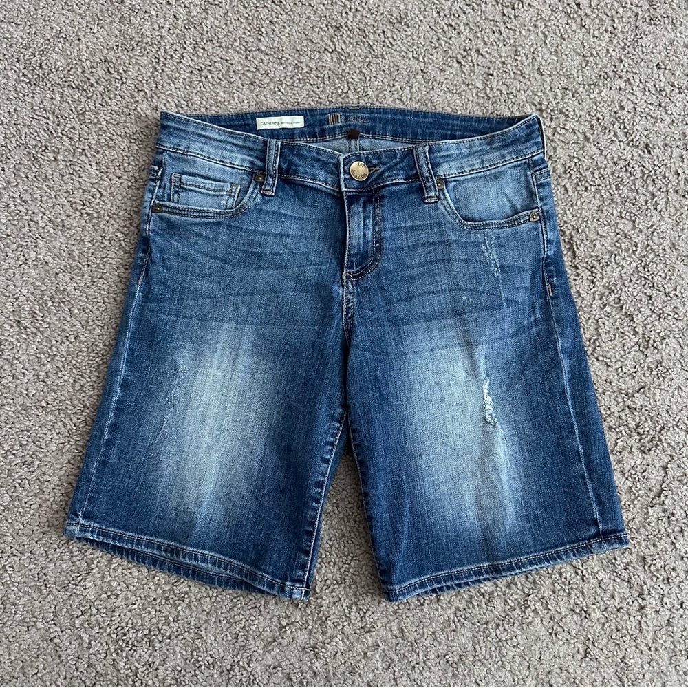Kut from the Kloth Catherine Boyfriend Short Denim Womens 6